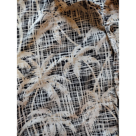 Men's Casual Button Down Shirt - Black and Cream - Picture 5 of 6